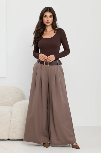 szerokie-spodnie-wide-leg-z-zakladkami-i-paskiem jasny brąz 4.jpg